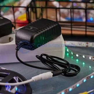 фото Блок питания (сетевой адаптер) AC 110-250В/DC 24В, 1А, 24ВТ с DC разъемом подключения 5,5x2,1 (IP43)