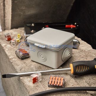 Коробка распаячная ОУ, 65x65x50, IP54 (УПрк 65*65/45.2.3) REXANT фото Коробка распаячная ОУ, 65x65x50, IP54 (УПрк 65*65/45.2.3) REXANT