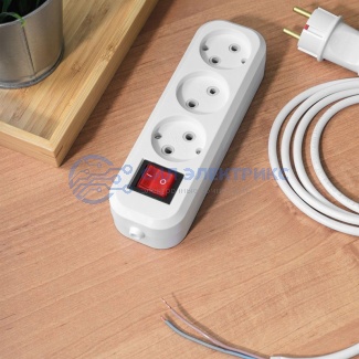 фото Колодка 3 гнезда с кнопкой без заземления REXANT