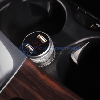 фото Автозарядка в прикуриватель 2хUSB с дисплеем (АЗУ) (1000+2100 mA) серебристая REXANT